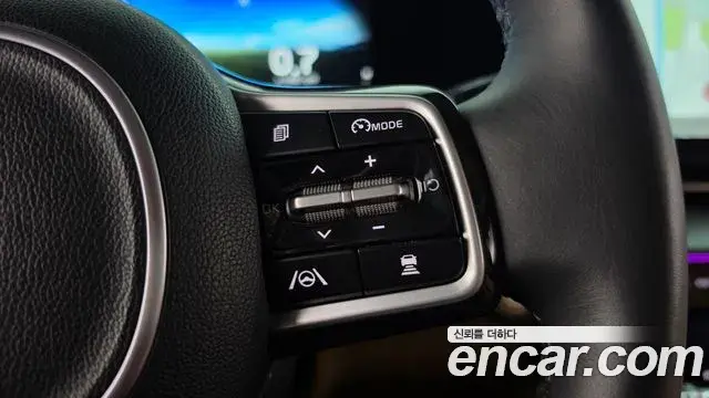 Kia Carnival 2022 — Photo 16/20