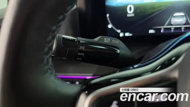Kia Carnival 2022 — Photo 18/20