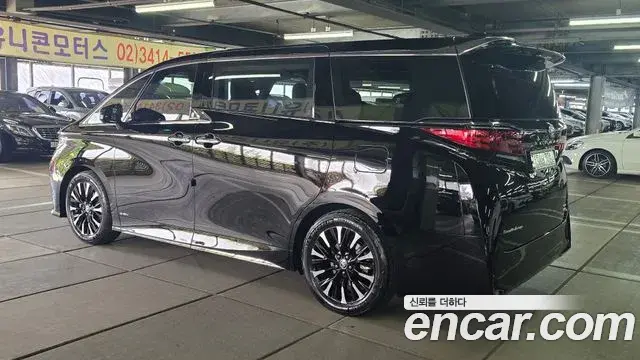 Toyota Alphard 2023 — Şəkil 6/20