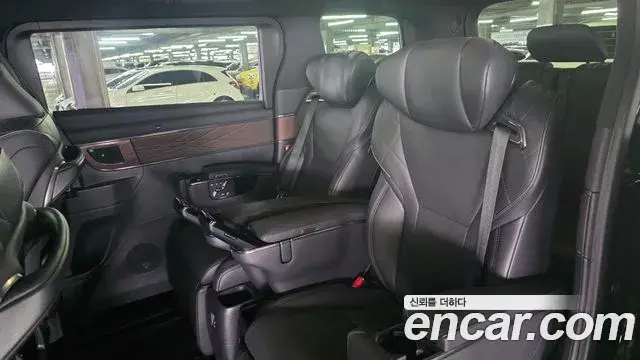 Toyota Alphard 2023 — Şəkil 17/20