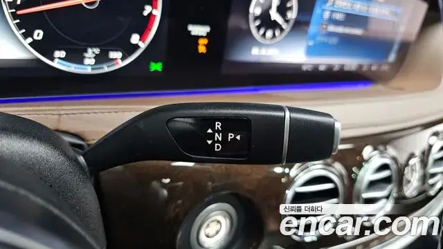Mercedes-Benz S-Class 2018 — Photo 9/20