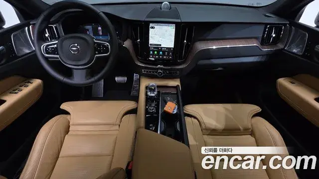 Volvo XC60 2024 — Şəkil 24/39