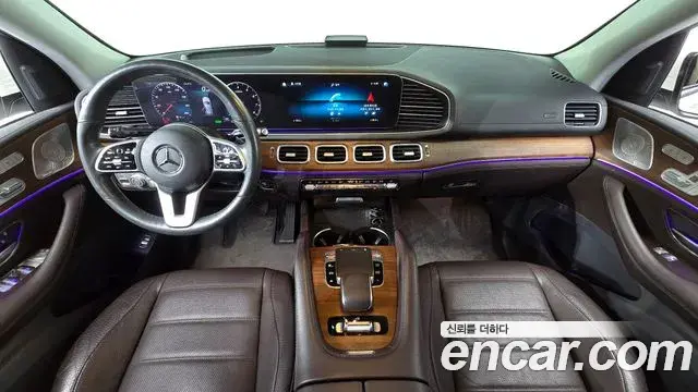 Mercedes-Benz GLE-Class 2019 — ფოტო 7/20