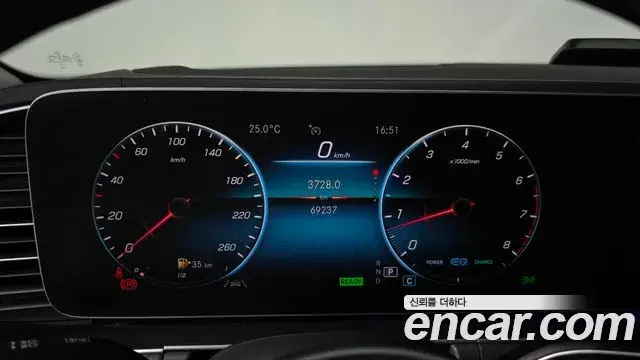 Mercedes-Benz GLE-Class 2019 — ფოტო 8/20