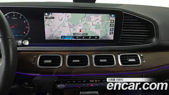 Mercedes-Benz GLE-Class 2019 — ფოტო 12/20