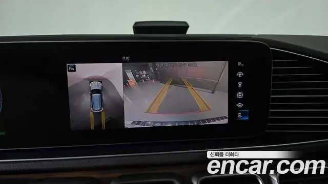 Mercedes-Benz GLE-Class 2019 — ფოტო 14/20