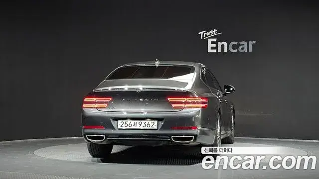 Genesis Electrified G80 2022 — Photo 4/20