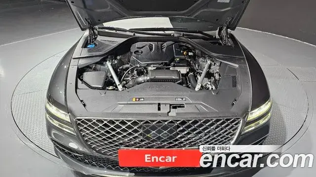 Genesis Electrified G80 2022 — Photo 6/20