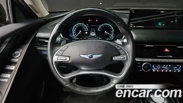 Genesis Electrified G80 2022 — Photo 15/20