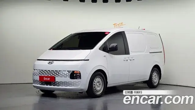 Hyundai Staria 2022 — Фото 1/20