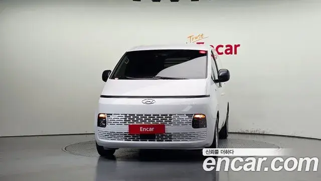 Hyundai Staria 2022 — Фото 3/20