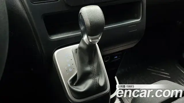 Hyundai Staria 2022 — Фото 9/20