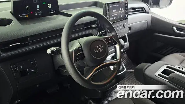Hyundai Staria 2022 — Фото 13/20