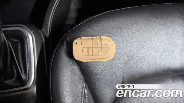 Jeep Renegade 2021 — Фото 16/20