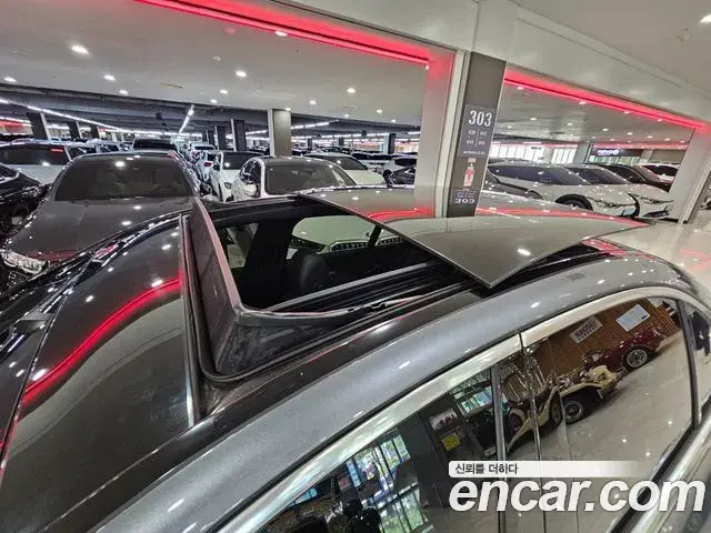 Mercedes-Benz E-Class 2022 — Photo 17/20