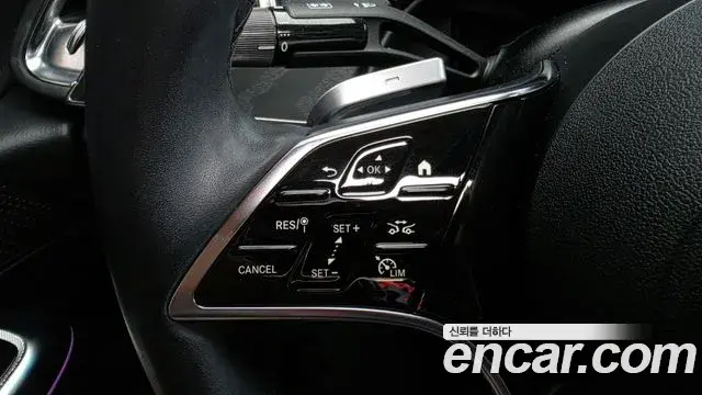 Mercedes-Benz E-Class 2025 — Photo 16/20