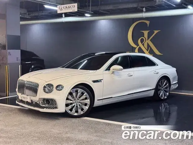 Bentley Flying Spur 2021 — ფოტო 2/20