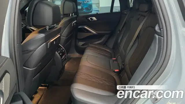 BMW X6 2025 — Photo 7/18
