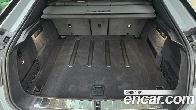 BMW X6 2025 — Photo 17/18