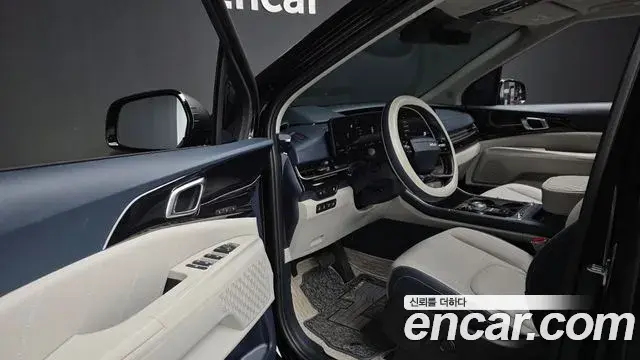 Kia Carnival 2025 — Photo 9/20
