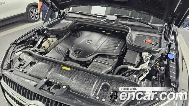 Mercedes-Benz GLE-Class 2026 — Photo 32/33
