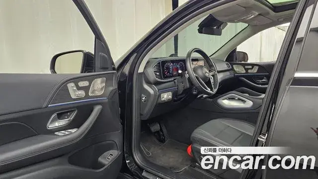 Mercedes-Benz GLE-Class 2026 — Photo 19/33