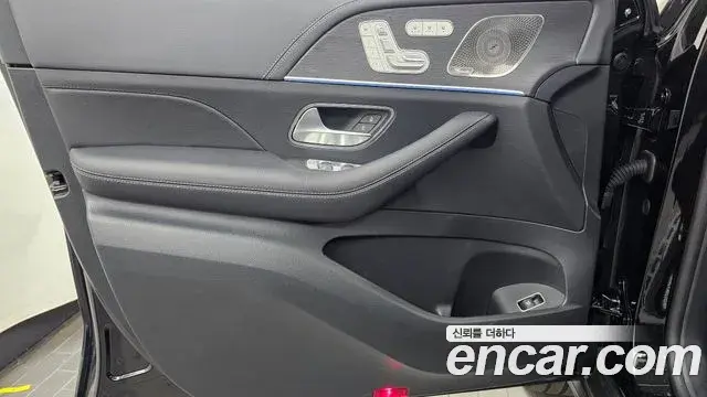 Mercedes-Benz GLE-Class 2026 — Photo 2/33