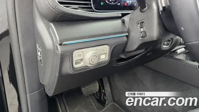Mercedes-Benz GLE-Class 2026 — Photo 7/33