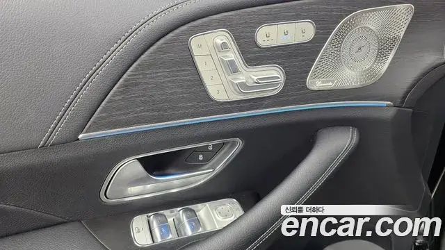 Mercedes-Benz GLE-Class 2026 — Photo 10/33