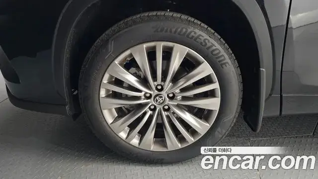 Toyota Highlander 2026 — Şəkil 24/34