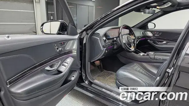 Mercedes-Benz S-Class 2018 — Photo 10/20