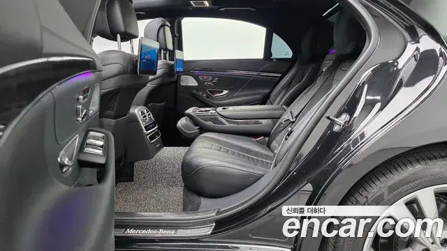 Mercedes-Benz S-Class 2018 — Photo 12/20