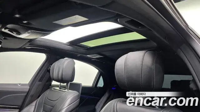 Mercedes-Benz S-Class 2018 — Photo 19/20