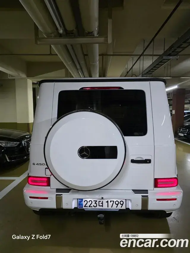 Mercedes-Benz G-Class 2025 — Photo 6/10