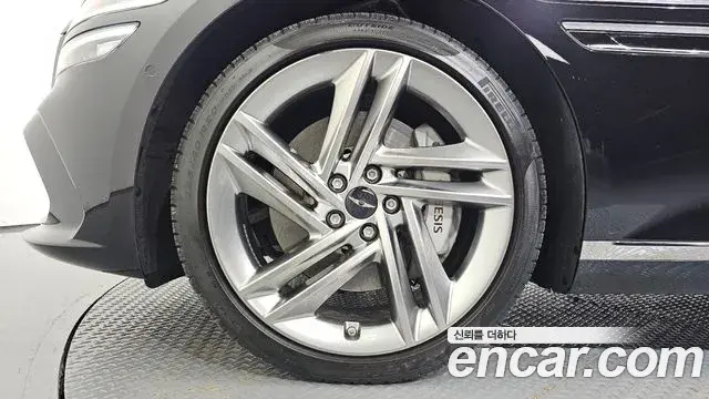 Genesis Electrified G80 2024 — Photo 5/20
