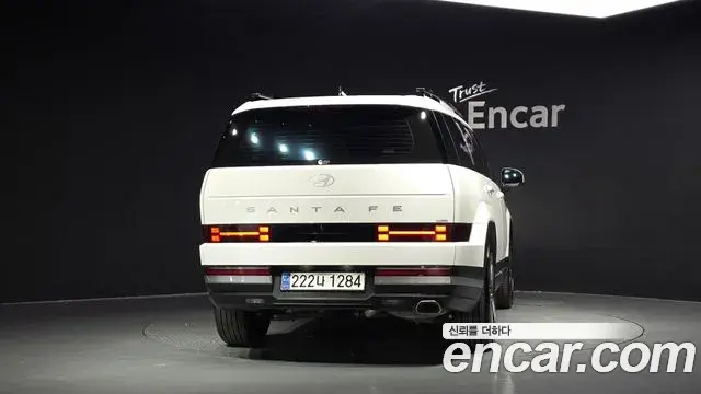 Hyundai Santa Fe 2025 — Photo 4/20