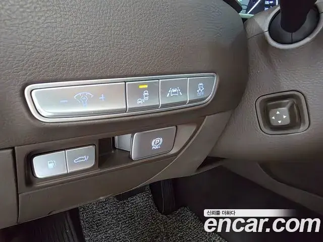 Kia The K9 2018 — Photo 13/20
