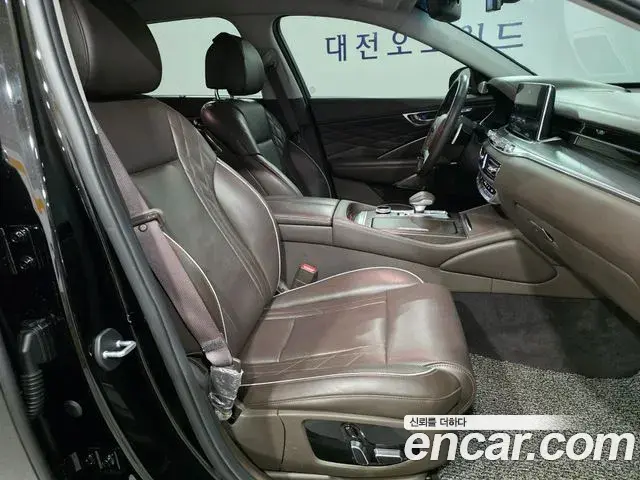 Kia The K9 2018 — Photo 17/20