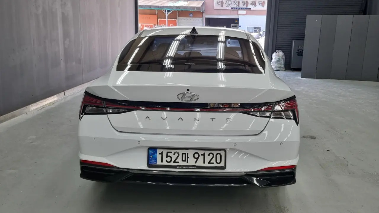Hyundai Avante 2022 — Photo 4/18