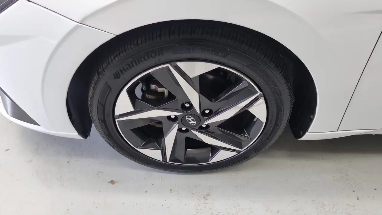 Hyundai Avante 2022 — Photo 5/18