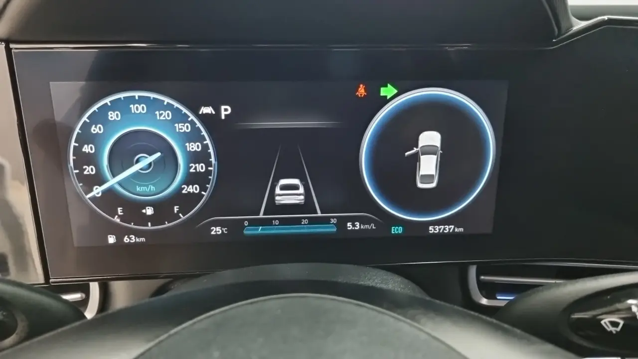 Hyundai Avante 2022 — Photo 7/18
