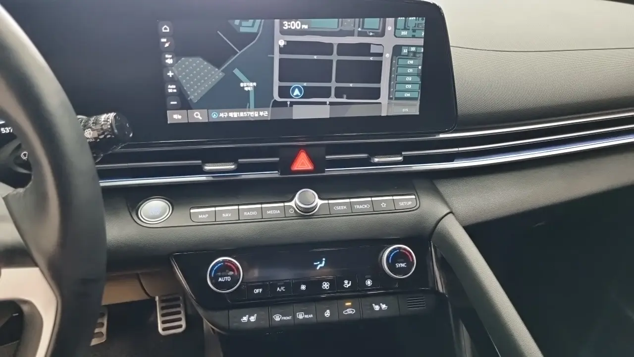 Hyundai Avante 2022 — Photo 15/18