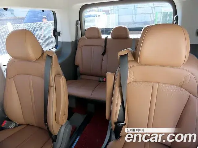 Hyundai Staria 2021 — Photo 6/20