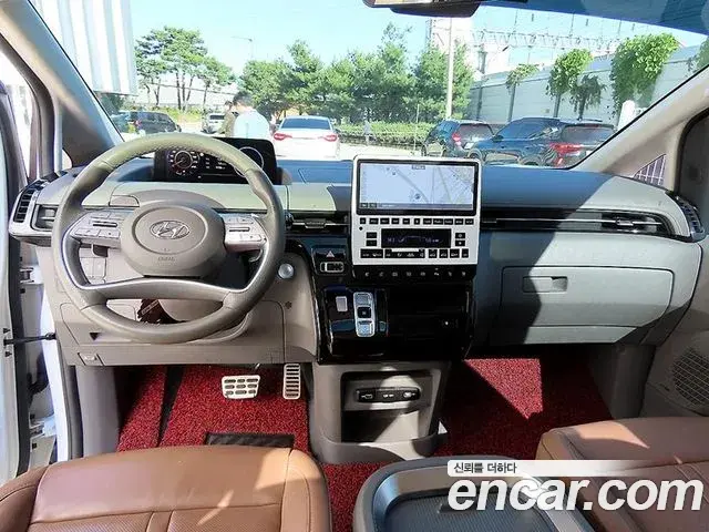 Hyundai Staria 2021 — Photo 7/20