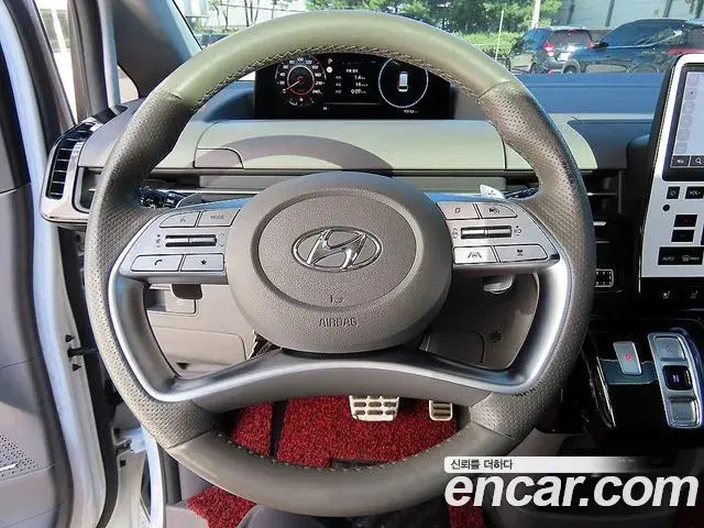 Hyundai Staria 2021 — Photo 8/20