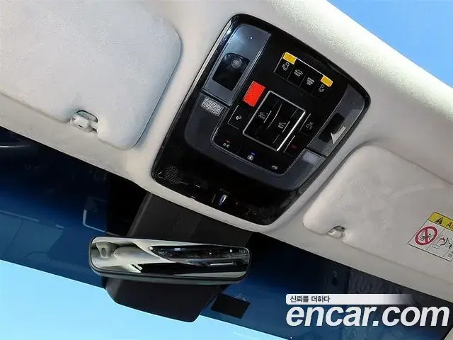 Hyundai Staria 2021 — Photo 12/20