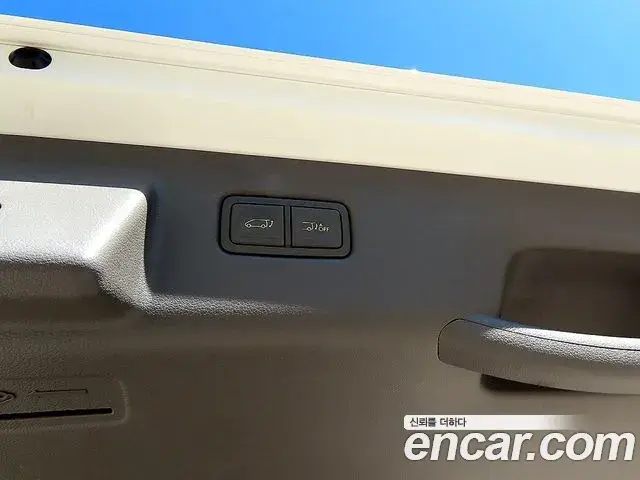 Hyundai Staria 2021 — Photo 14/20