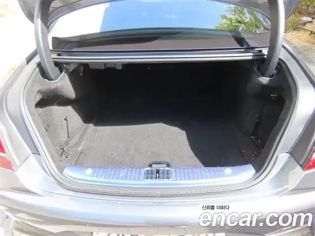 Mercedes-Benz S-Class 2018 — Photo 17/20