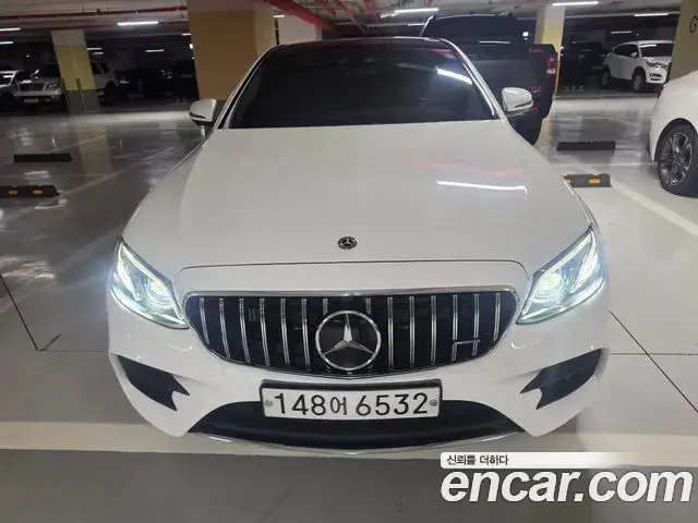 Mercedes-Benz E-Class 2019 — Photo 1/20