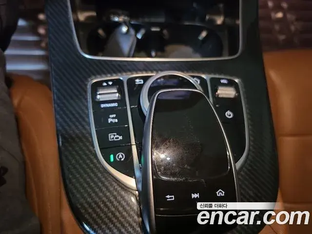 Mercedes-Benz E-Class 2019 — Photo 16/20